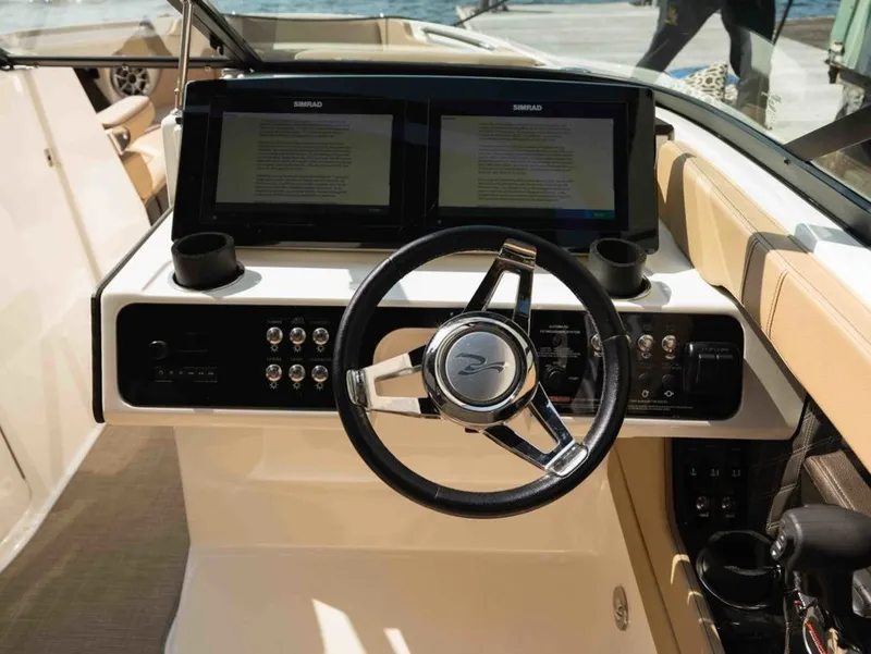 Slide: The Image of Sea Ray SLX 280 2019 - 15