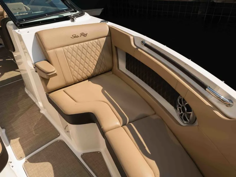 Slide: The Image of Sea Ray SLX 280 2019 - 19