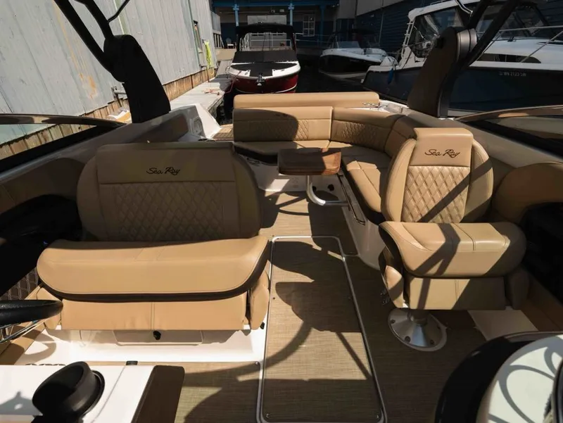 Slide: The Image of Sea Ray SLX 280 2019 - 20