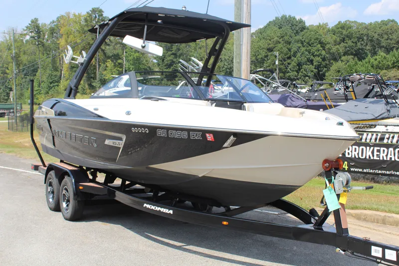 Slide: The Image of Malibu Wakesetter 23 LSV 2015 - 7