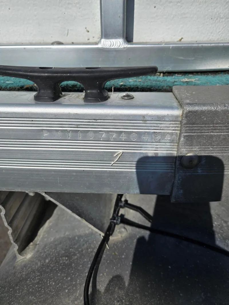 Slide: The Image of Premier 24 Sunsation 1994 - 18