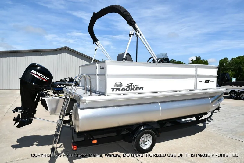 Slide: The Image of Sun Tracker Party Barge 16 2026 - 13