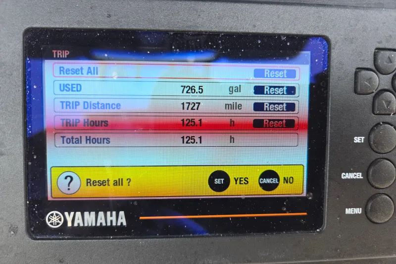 Slide: The Image of Yamaha display showing trip data for 2022 Robalo R222 Center Console boat. - 4