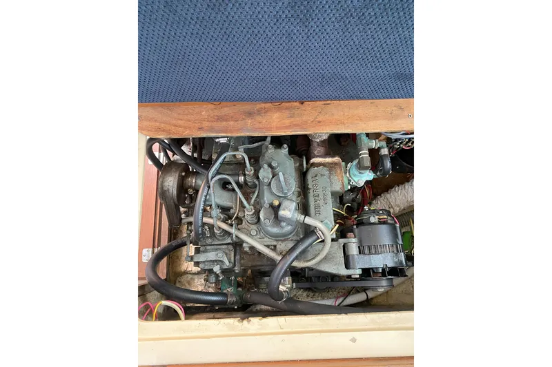 Slide: The Image of Engine, located low and amidships - 17