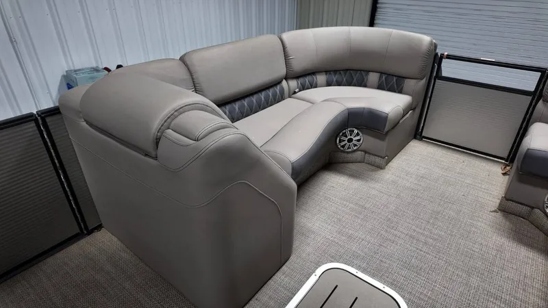 Slide: The Image of Bennington 25 QSBA I/O 2019 - 20