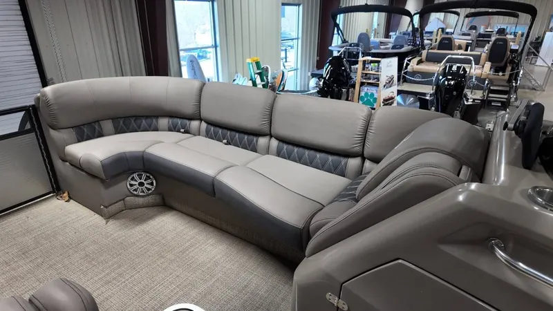 Slide: The Image of Bennington 25 QSBA I/O 2019 - 23