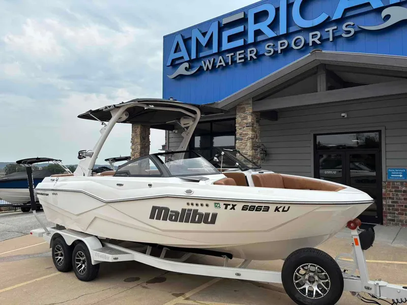 Slide: The Image of Malibu Wakesetter 22 LSV 2023 - 7