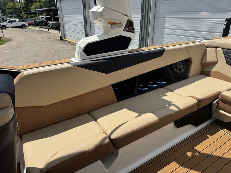 Slide: The Image of Nautique Super Air Nautique S25 2025 - 15