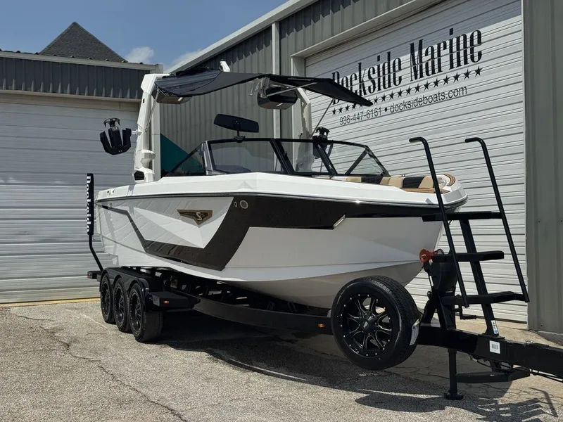 Slide: The Image of Nautique Super Air Nautique S25 2025 - 2