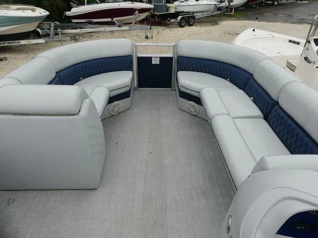 Slide: The Image of Nepallo 22T 2022 - 9