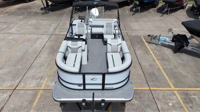 Slide: The Image of Crest Conquest 230 Tritoon 2026 - 9