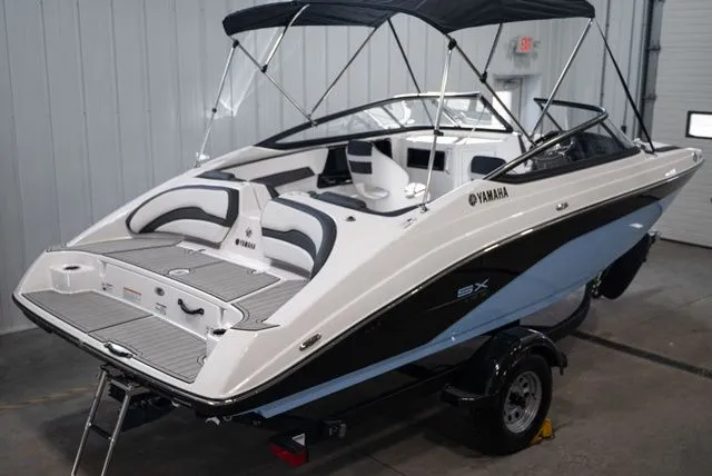 Slide: The Image of Yamaha SX195 2026 - 4