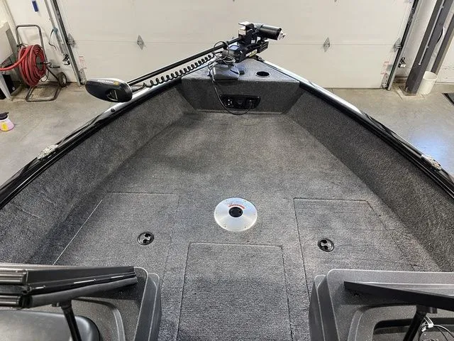 Slide: The Image of Tracker Pro Guide V-175 WT 2026 - 11