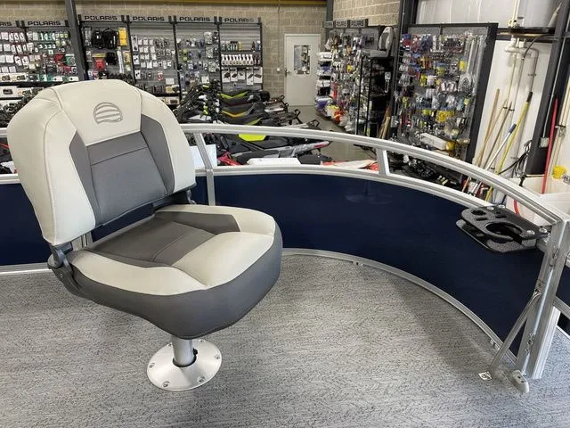 Slide: The Image of Sun Tracker Bass Buggy 16 XL Select 2026 - 28