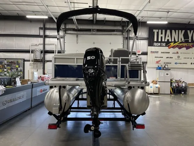 Slide: The Image of Sun Tracker Bass Buggy 16 XL Select 2026 - 5