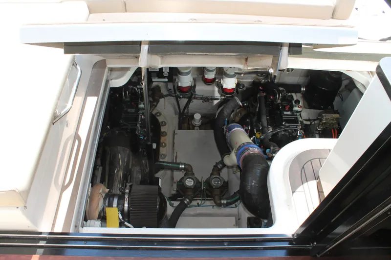 Slide: The Image of Sea Ray 470 Sundancer 2015 - 53