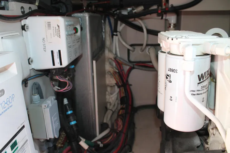 Slide: The Image of Sea Ray 470 Sundancer 2015 - 56