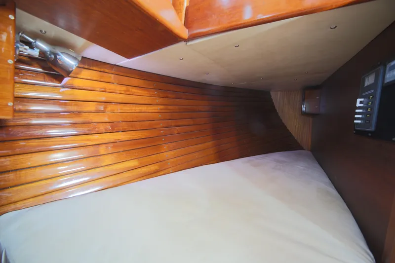 Slide: The Image of Westsail 32 Shipmaster 1979 - 58