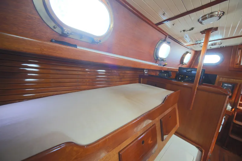 Slide: The Image of Westsail 32 Shipmaster 1979 - 63