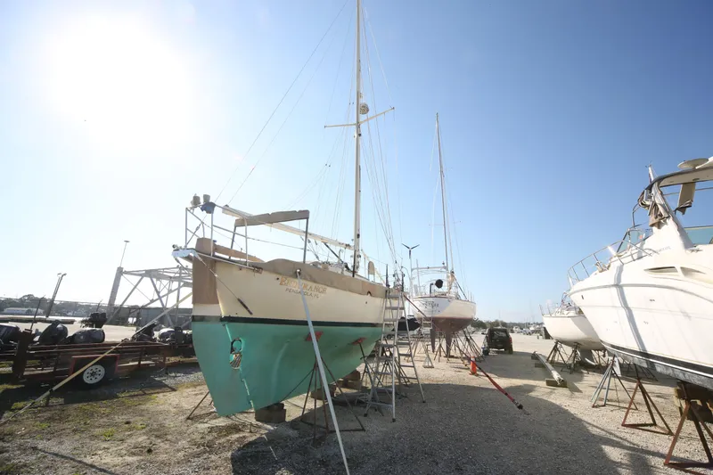 Slide: The Image of Westsail 32 Shipmaster 1979 - 69