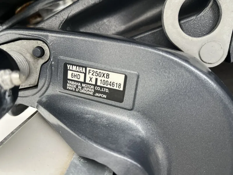 Slide: The Image of Hurricane 2400 2019 - 7