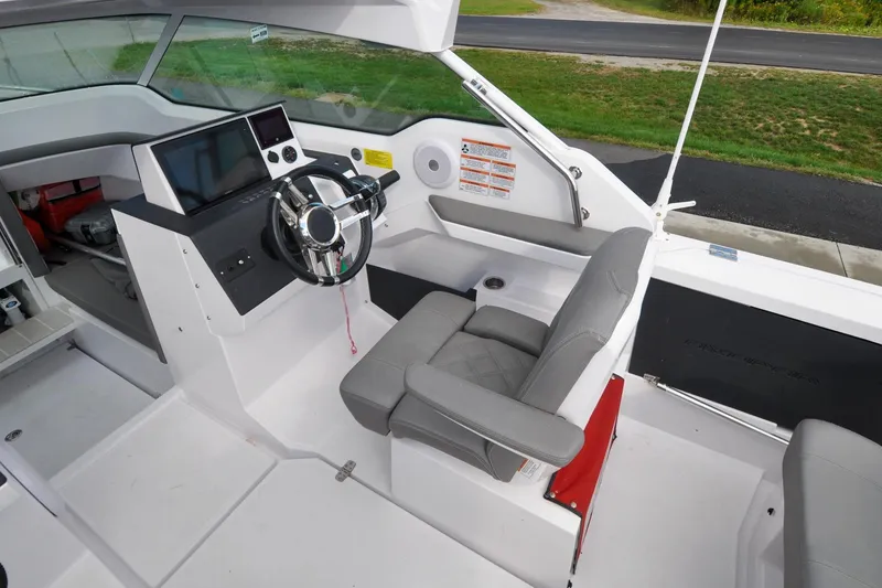 Slide: The Image of Axopar 24 HT - Bridge Deck - Pilot Station - 25