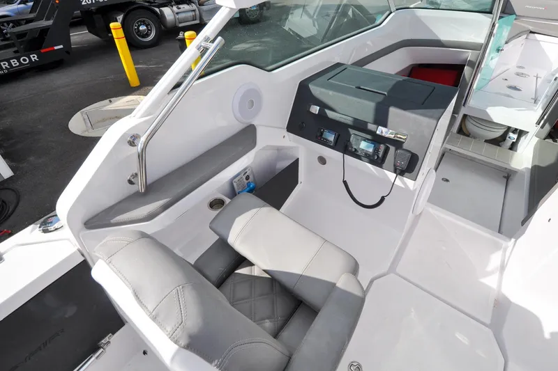 Slide: The Image of Axopar 24 HT - Co Pilot Station - 37