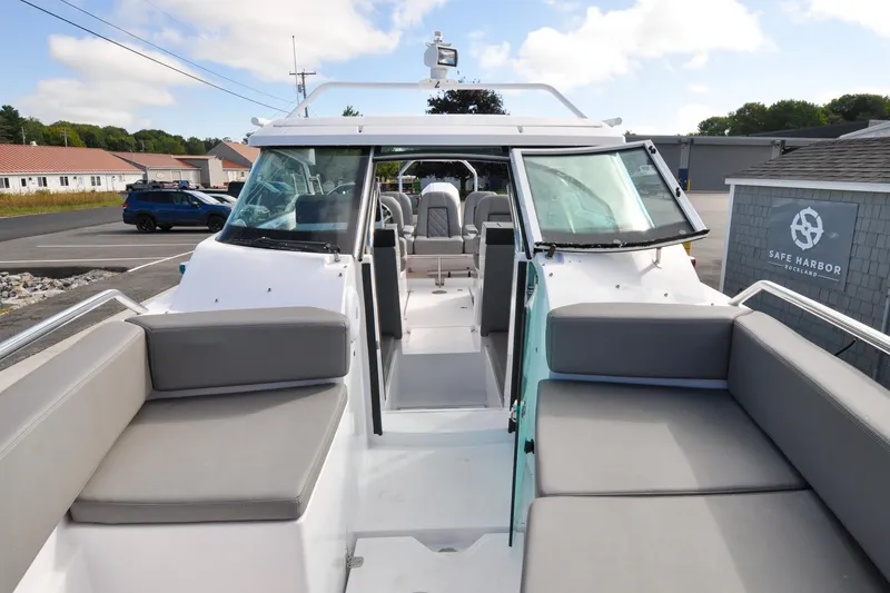 Slide: The Image of Axopar 24 HT - Foredeck - 56