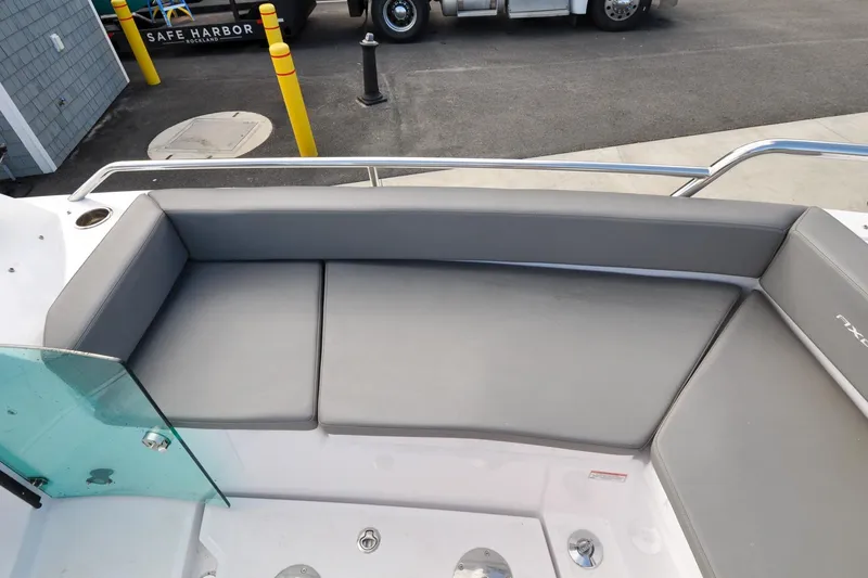 Slide: The Image of Axopar 24 HT - Foredeck - Seating - 58