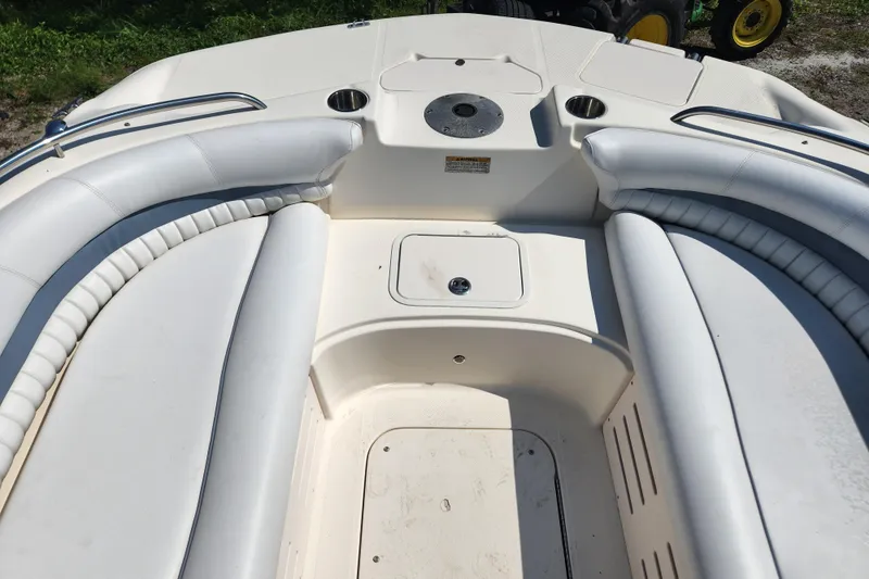 Slide: The Image of 2007 Hurricane FunDeck GS 194 OB boat interior with steering console and seating. - 11