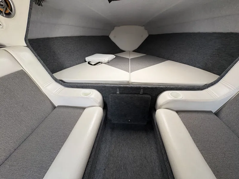 Slide: The Image of Carrera Boats Raptor 280 2000 - 15