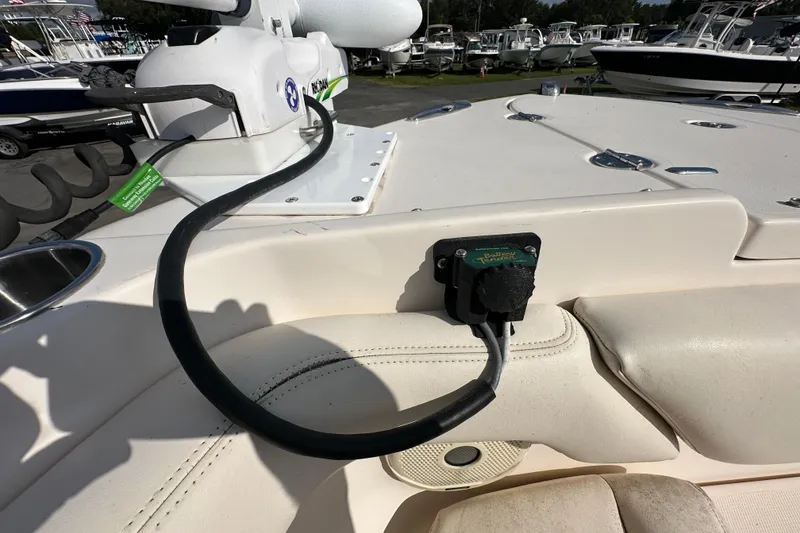 Slide: The Image of 2016 Grady-White Freedom 275 dual battery switch panel with operation instructions. - 103