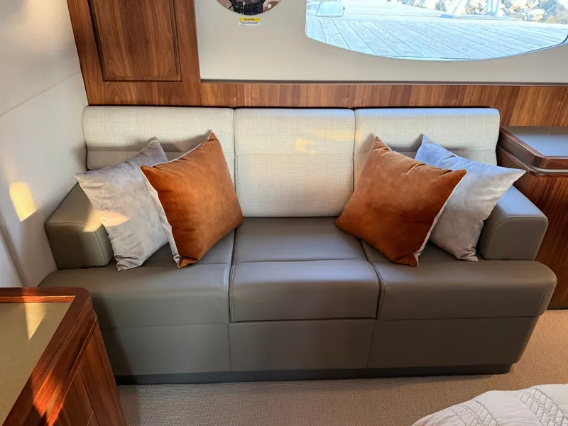 Slide: The Image of Riviera 6000 Sport Yacht Platinum Edition 2022 - 67