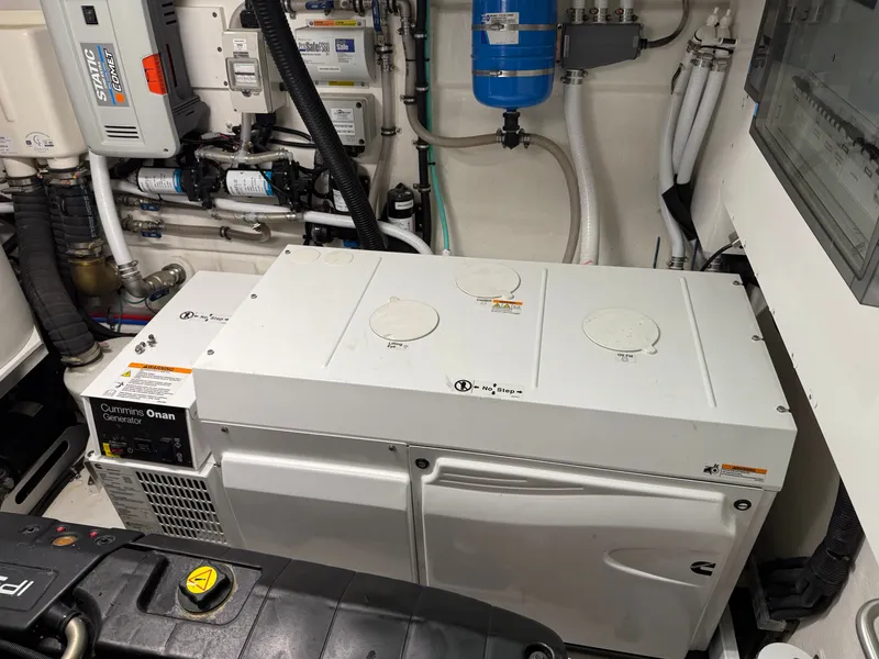 Slide: The Image of Riviera 6000 Sport Yacht Platinum Edition 2022 - 71