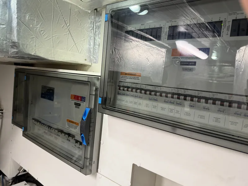 Slide: The Image of Riviera 6000 Sport Yacht Platinum Edition 2022 - 75