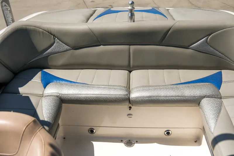 Slide: The Image of 2007 MasterCraft X-2 SS boat interior with gray and blue seating. - 22
