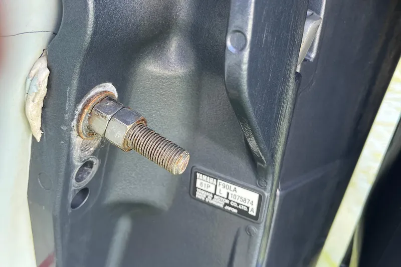 Slide: The Image of Bolt and Yamaha label on a Mako 171 Center Console, 1989 model. - 8