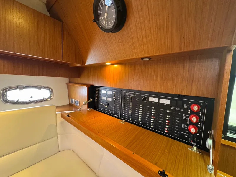 Slide: The Image of Tiara 3900 Coronet 2015 - 48