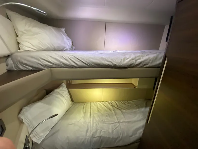 Slide: The Image of Azimut 50 fly 2017 - 14