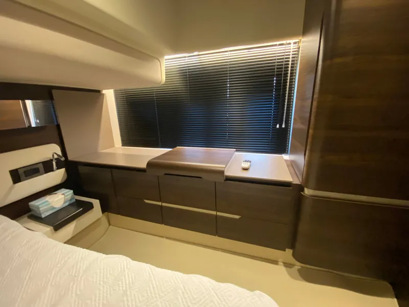 Slide: The Image of Azimut 50 fly 2017 - 18