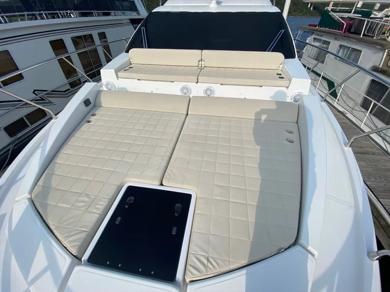 Slide: The Image of Azimut 50 fly 2017 - 58