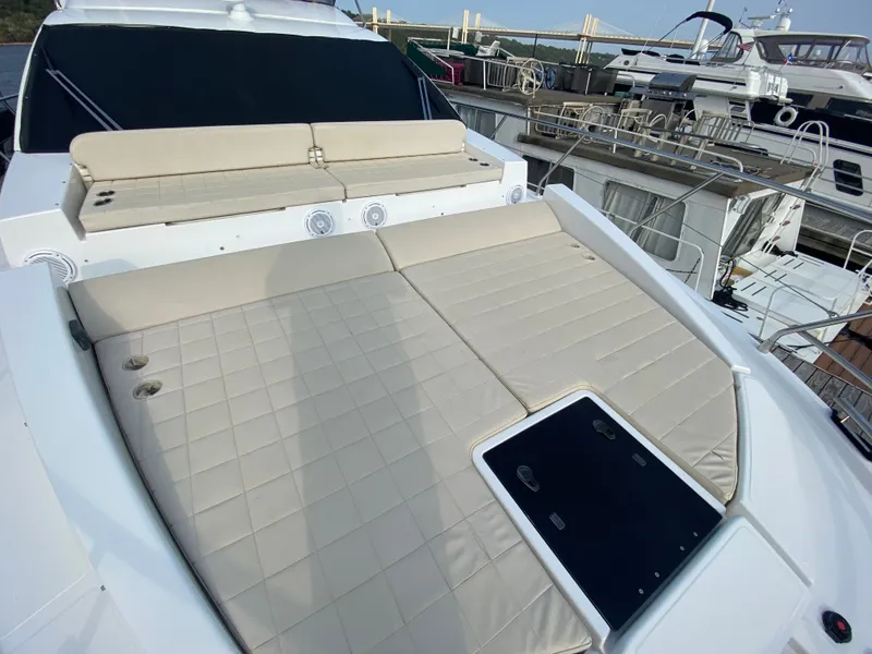 Slide: The Image of Azimut 50 fly 2017 - 59