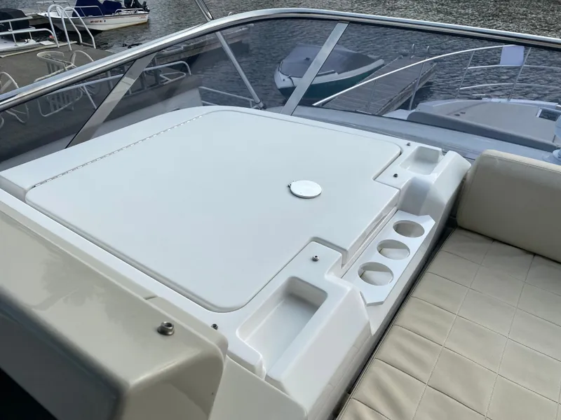 Slide: The Image of Azimut 50 fly 2017 - 69