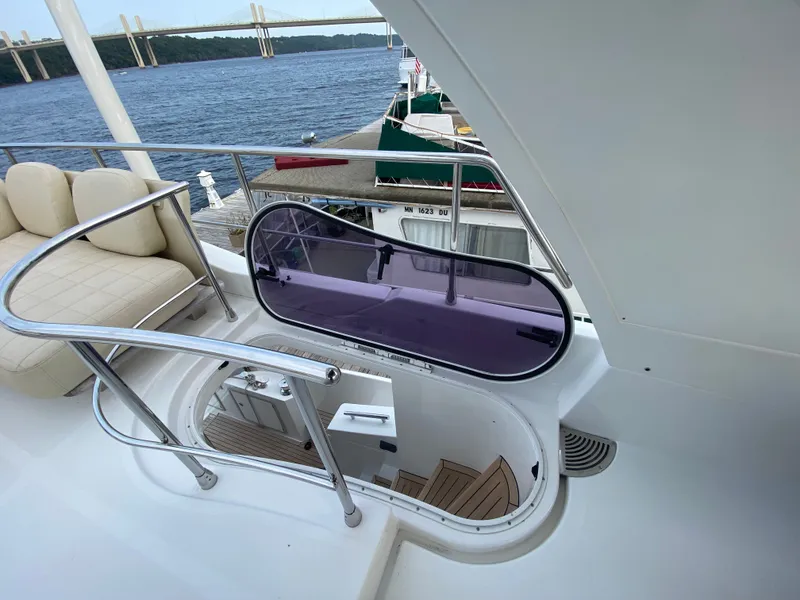 Slide: The Image of Azimut 50 fly 2017 - 71