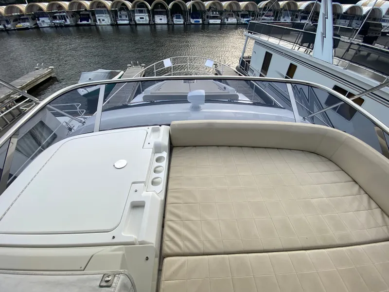Slide: The Image of Azimut 50 fly 2017 - 73