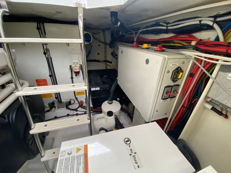 Slide: The Image of Azimut 50 fly 2017 - 86