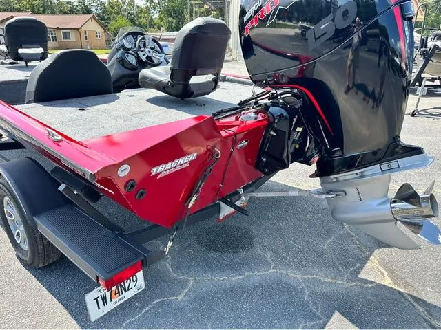 Slide: The Image of Tracker Pro Team 195 Tournament Edition 2022 - 5