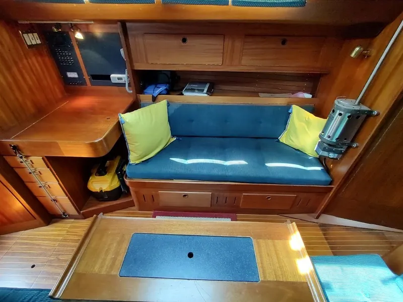 Slide: The Image of Vindo 45 1985 - 42