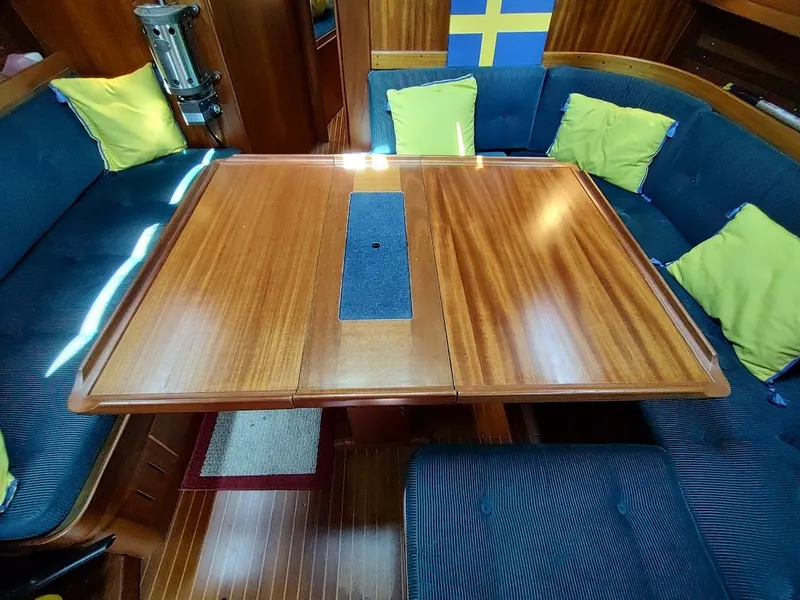 Slide: The Image of Vindo 45 1985 - 44