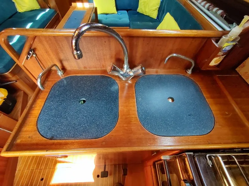 Slide: The Image of Vindo 45 1985 - 54